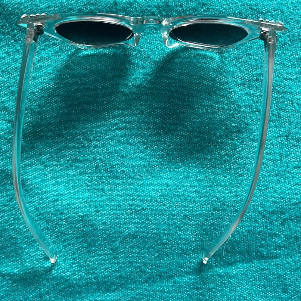 Stylish Clear Cat-Eye Sunglasses for kids . Youth size